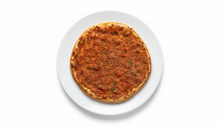 6. Sfiha (Meat Pie) / لحمة صفيحة (لحمة بعجين)